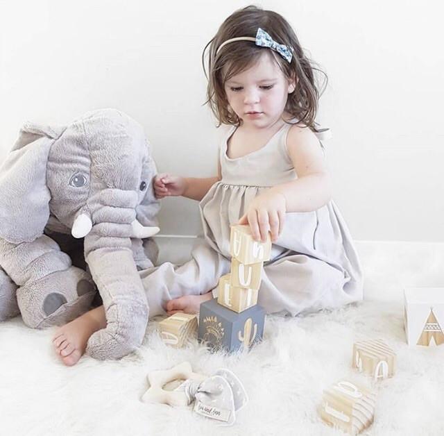 Elefante Soninho Feliz (60cm)